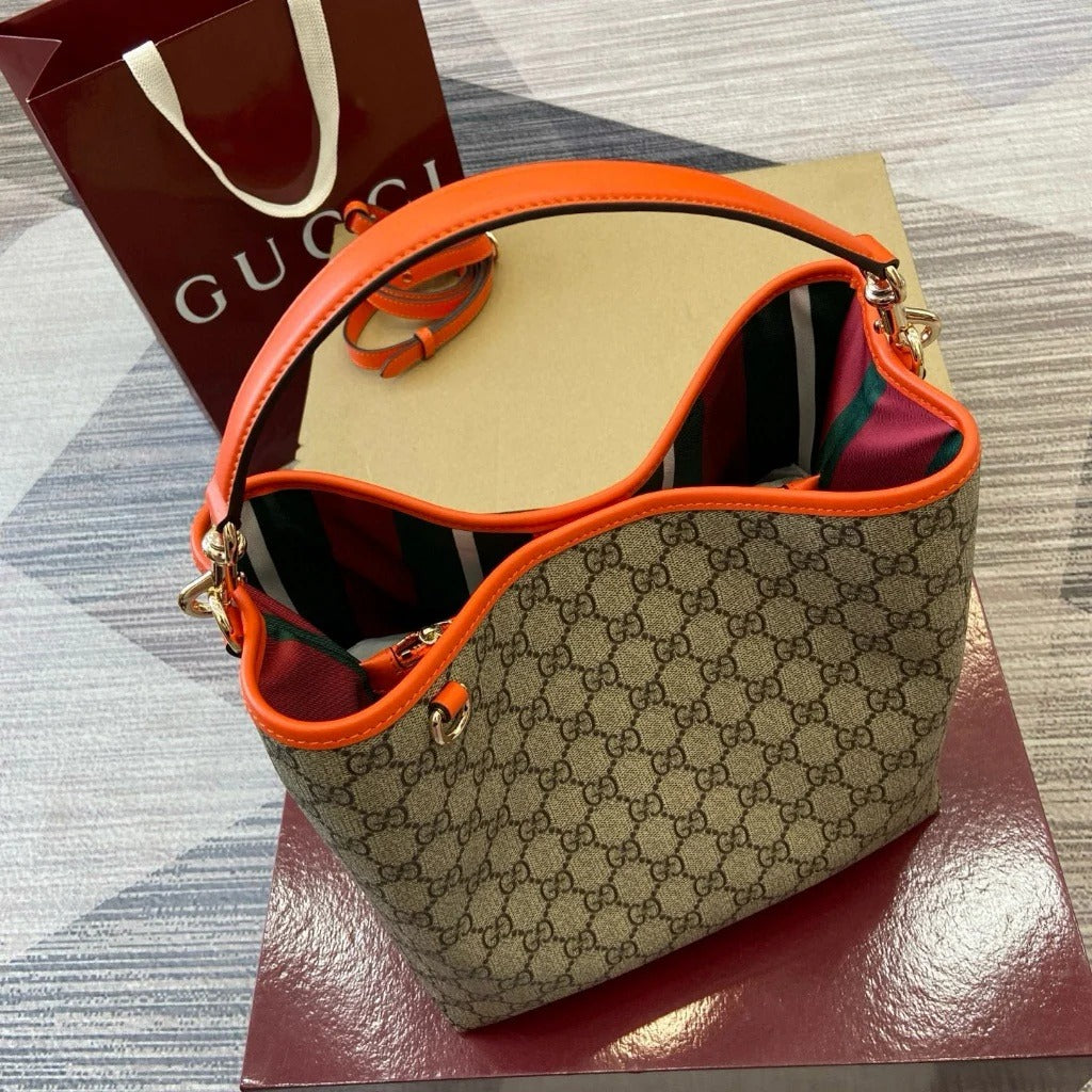 MEDIUM GG EMBLEM BUCKET BAG GUCCI