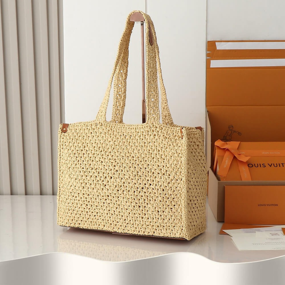 LOUIS VUITTON BY THE POOL RAFFIA ONTHEGO MM M24723